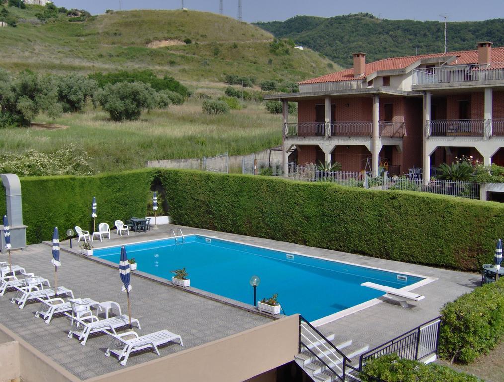 Hotel Svizzero Sangineto Luaran gambar