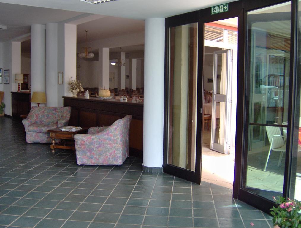 Hotel Svizzero Sangineto Luaran gambar